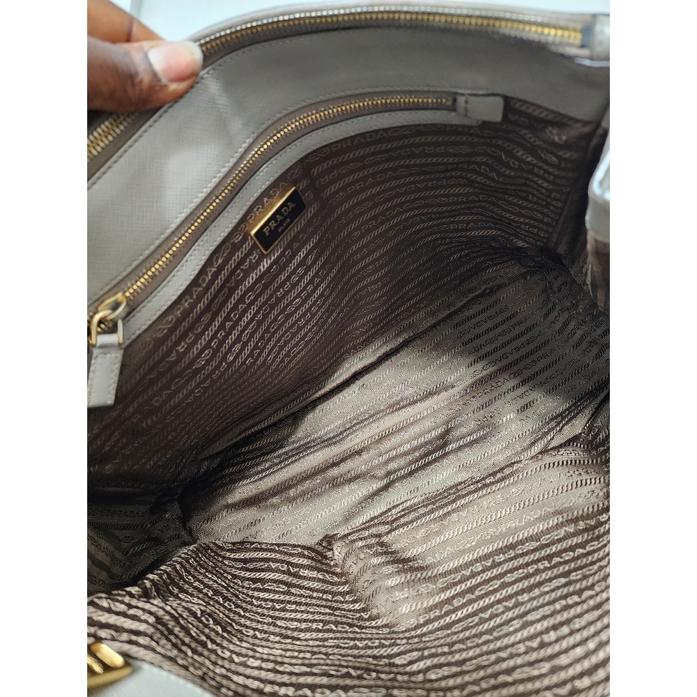 PRADA 2 Tone Saffiano Lux Large Double Zip Tote Bag Beige - Picture 16 of 16